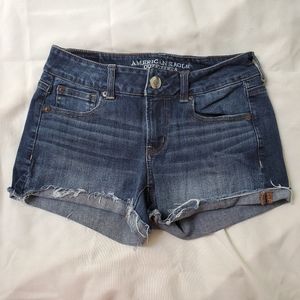 AMERICAN EAGLE jean shorts size 2